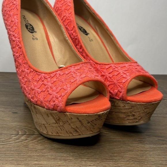 Rue 21 Coral Orange Platform Wedge Heels, size 8/9 - Picture 7 of 11